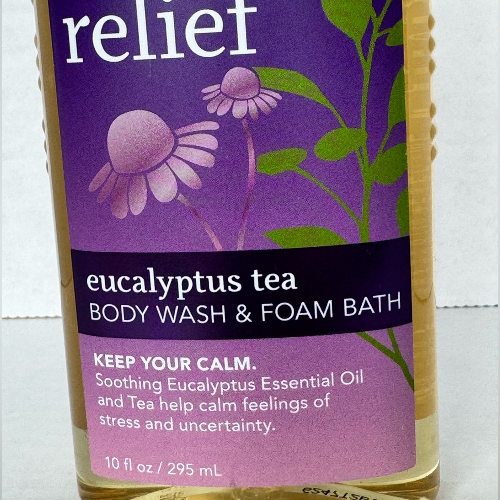 Discontinued Bath & Body Works Aromatherapy Eucalyptus Tea Body Wash Foam Bath - Picture 2 of 6